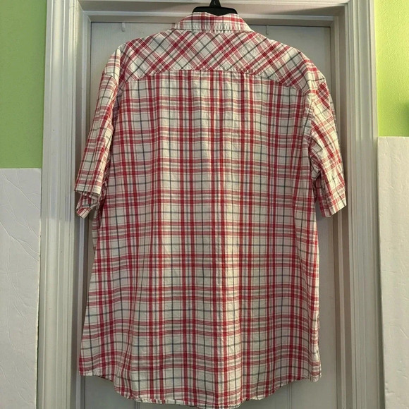 St. John’s Bay Comfort Stretch Classic Fit Short Sleeve Performance Shirt - Picture 3 of 5